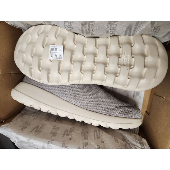 Skechers Performance Go Walk Max | Men's size 9 | Taupe Gen 5 - Picture 11 of 11